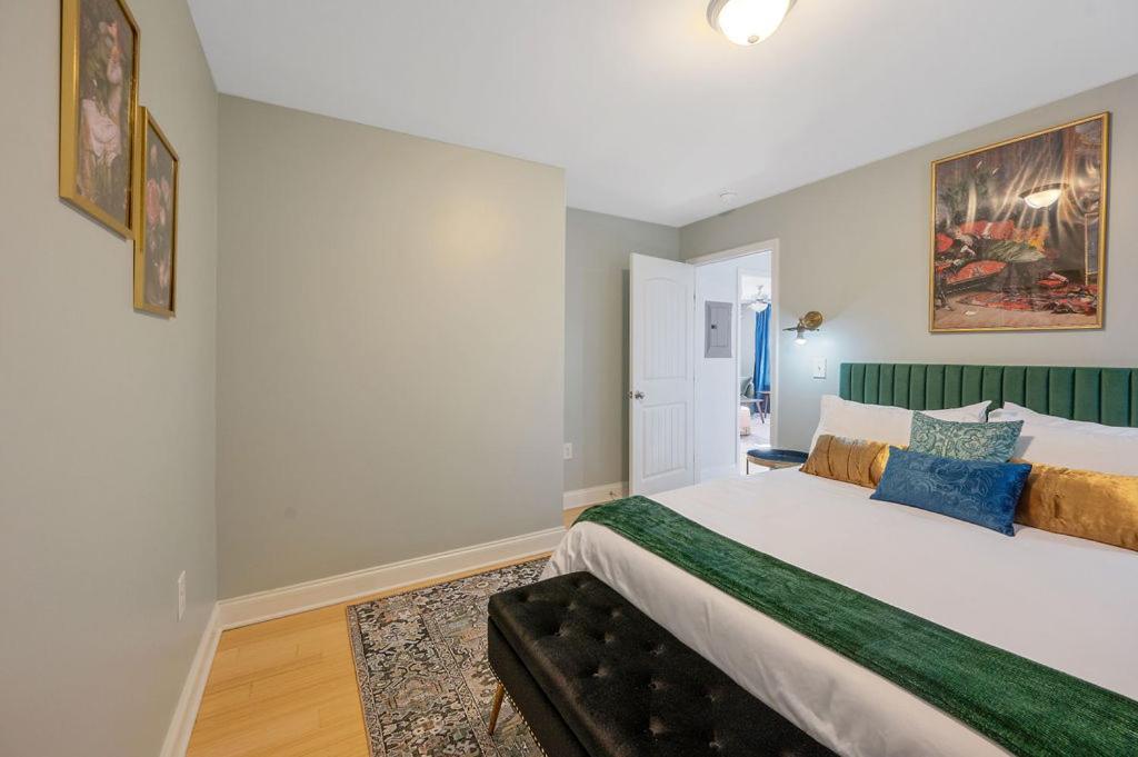 New Victorian Theme, 3Br, Lrg Backyard Close To Pnc Arena, Downtown, And Rdu Airport RaleighRaleigh  Kültér fotó